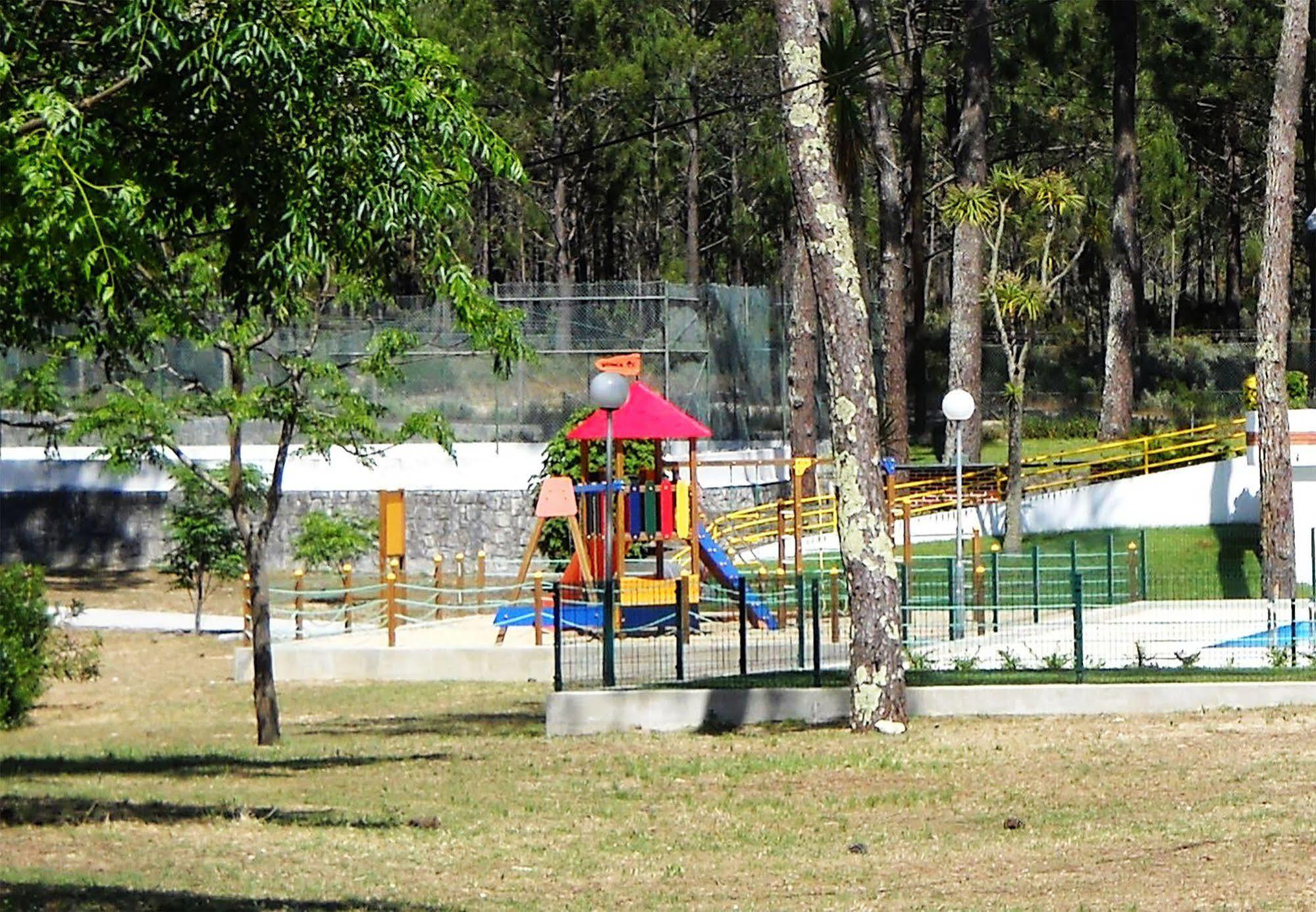 Orbitur Valado Bungalows Caravan Park Hotel Nazaré Zewnętrze zdjęcie
